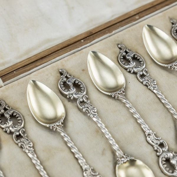Faberge Set of Twelve Silver Gilt Coffee Spoons, Moscow, c1890 - image 5