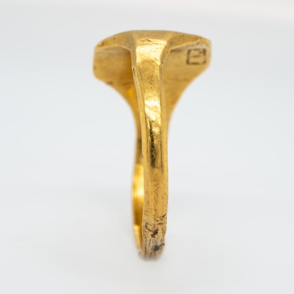 17th century fine gold Merchants ring - image 4