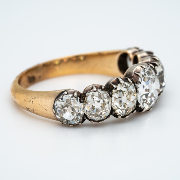 Early Victorian seven stone diamond ring - image 2