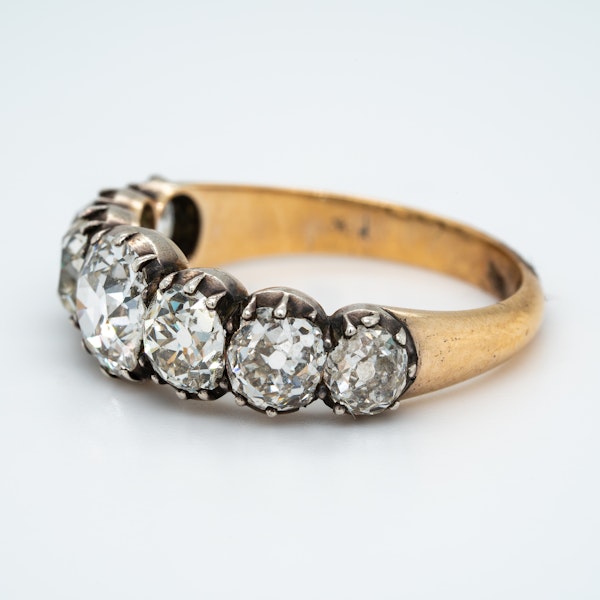 Early Victorian seven stone diamond ring - image 3