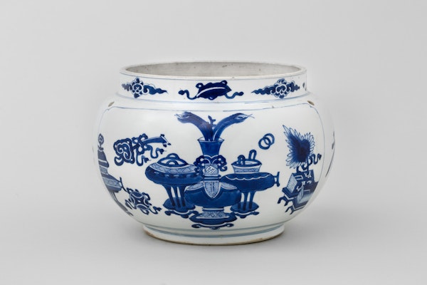 A CHINESE BLUE AND WHITE KANGXI JAR - image 1