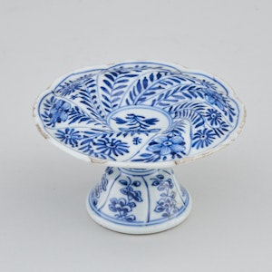 A CHINESE BLUE AND WHITE SPIRAL FORM SALT, KANGXI (1662-1722)