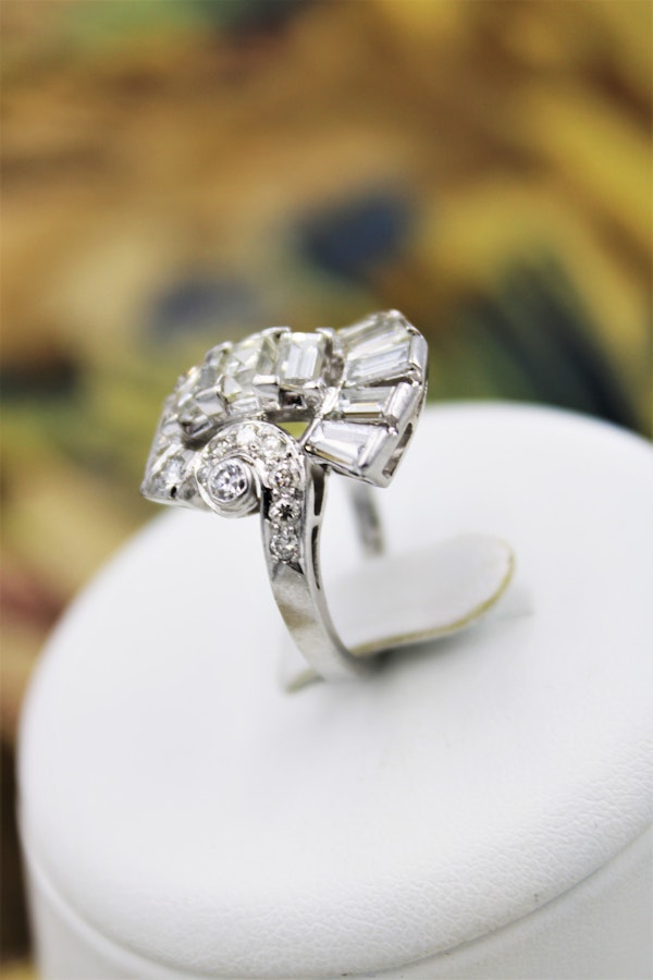 An unusual "Art Deco" Diamond & Platinum Dress Ring, Circa 1945 - image 2