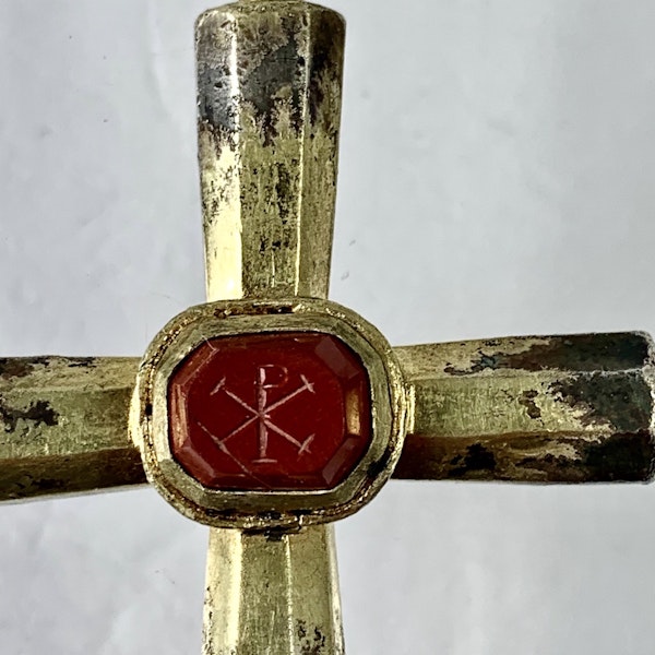 Byzantine silver cross with jasper intaglio - image 2