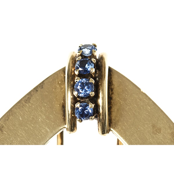 Vintage Tiffany Pair of Clip Brooches in 14 Karat Gold with Sapphires, New York circa 1950. - image 2