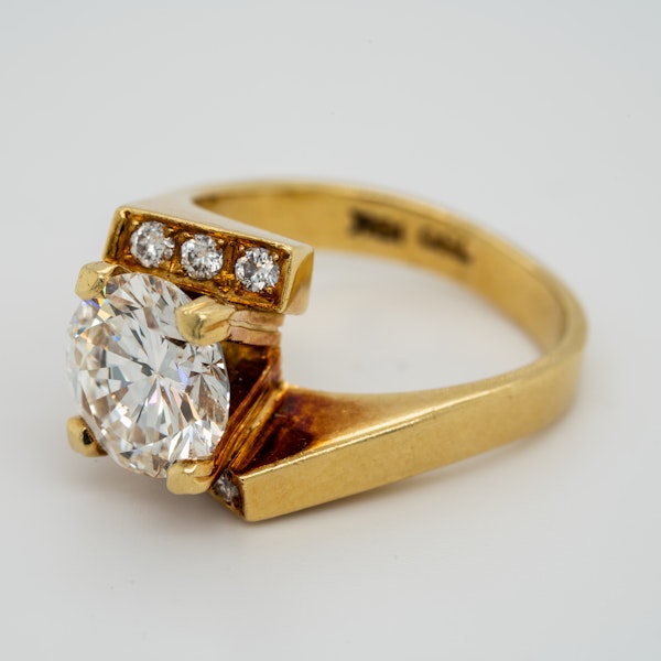 1970s diamond solitaire ring . Principal diamond 2.36 ct - image 2