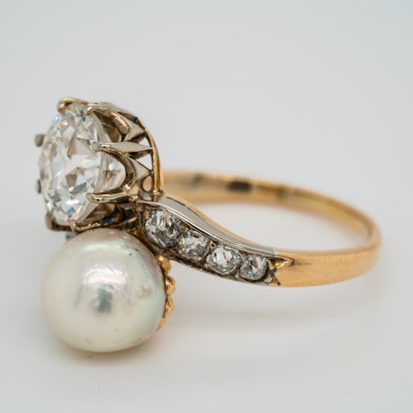 Pearl and diamond crossover  ring - image 3
