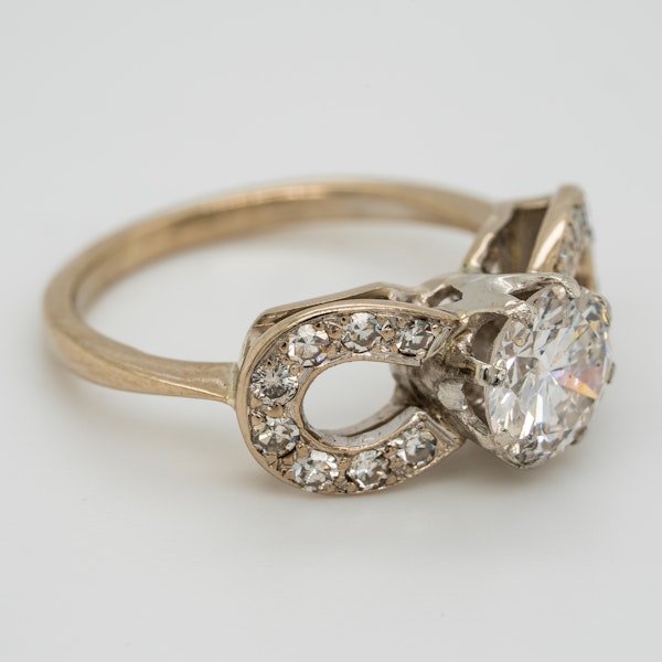 Diamond solitaire ring. Centre stone 1.10 ct est. - image 2