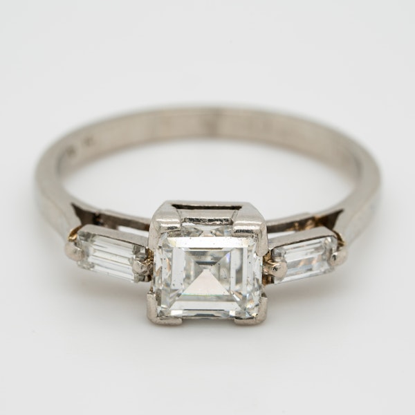 Diamond solitaire ring. 1.01 ct diamond with certificate - image 4