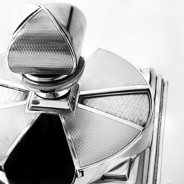 Magnificent Art Deco Silver Cigarette Box with elegant swivel action by ASPREY - image 4