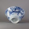 Fine Chinese blue and white ‘klapmuts’ bowl, Kangxi (1662-1722) - image 6
