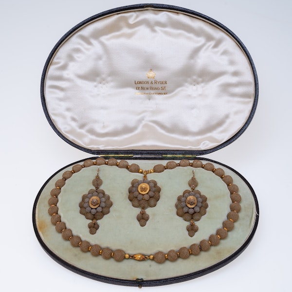 Victorian fine gold and hair suite - image 1