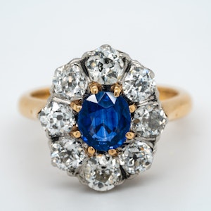 Sapphire and diamond oval cluster ring
