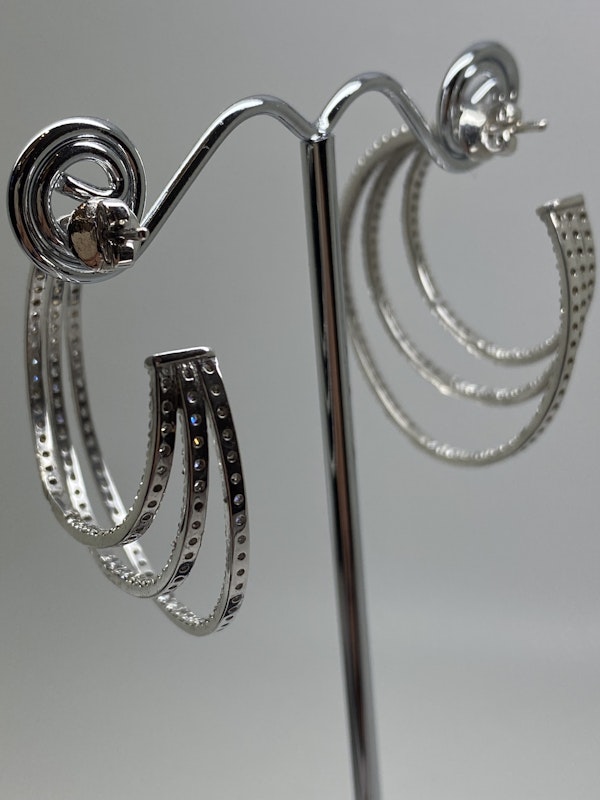 18K white gold 3.53ct Diamond Hoop Earrings - image 3