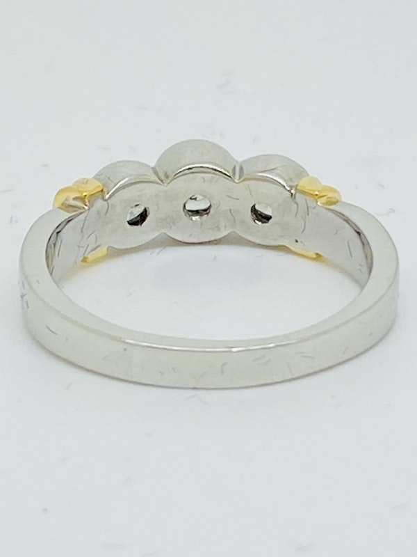 18K white gold 3 stone 0.70ct Diamond Ring - image 2