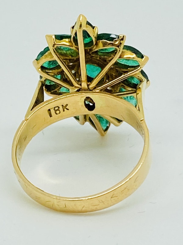 18K yellow gold Natural Emerald and Diamond Ring - image 3