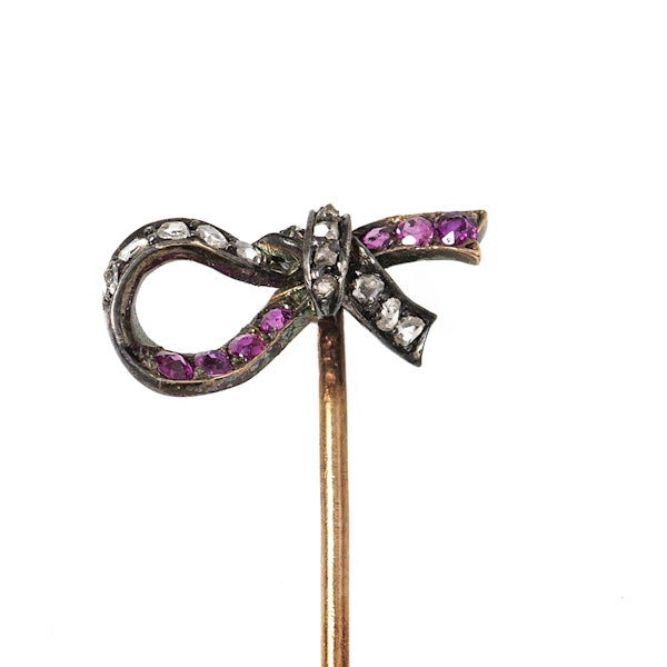Antique Tie Pin of a Tied Ribbon with Diamonds & Burma Rubies, French circa 1880. - image 1