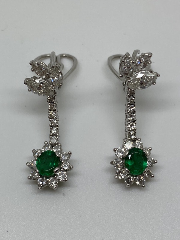 18K white gold 1.25ct Natural Emerald and 2.00ct Diamond Earrings - image 5