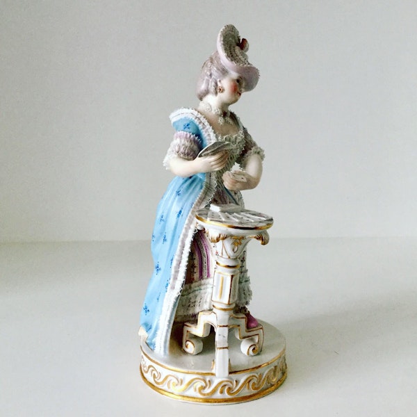 Meissen figure of card player - image 3