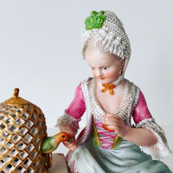 Meissen figure of touch - image 2