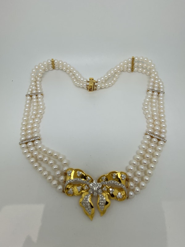 18K yellow gold Diamond and Cultured Pearl Necklace - image 2