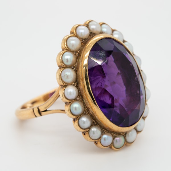 Amethyst and pearl cluster ring - image 2