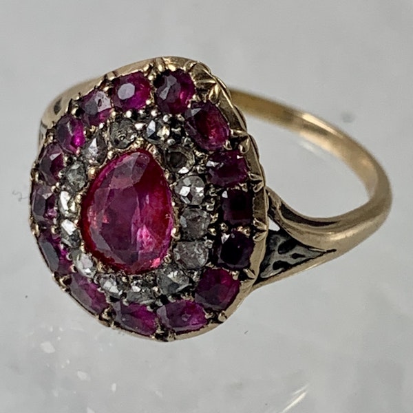 Eighteenth century gold ring with diamonds and rubies - image 2