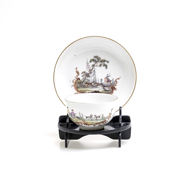 18th century Meissen cups and saucers - image 1