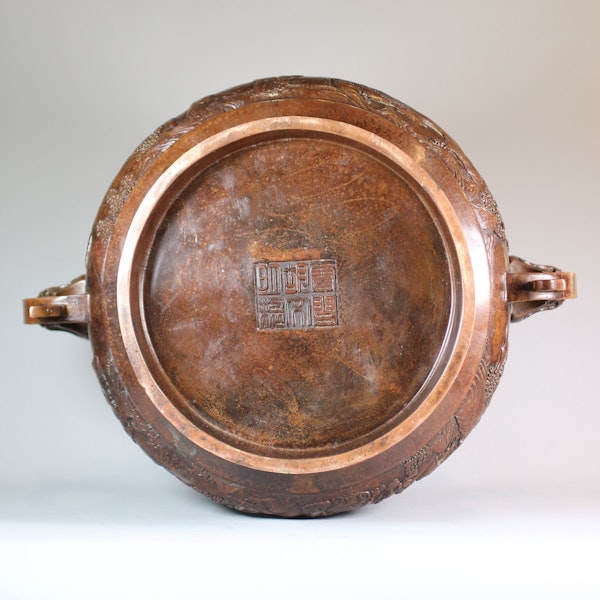 Chinese large bronze censer - image 1