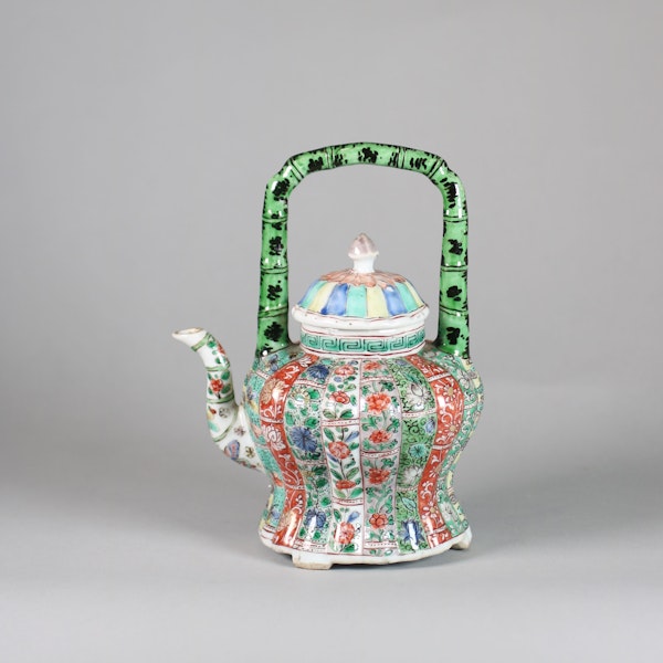 Chinese famille verte ribbed winepot and cover - image 2