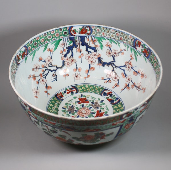 Large Chinese famille verte bowl - image 4