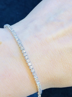 18K white gold 3.34ct Diamond Line Bracelet