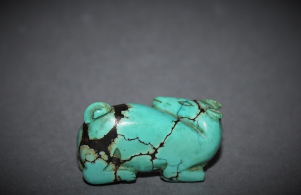 A rare Chinese turquoise figure of a hare. - image 2
