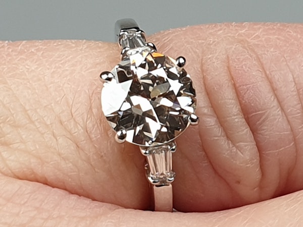 Coloured 2.47ct old European cut Diamond engagement ring  DBGEMS - image 4