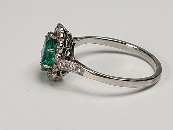 Art deco emerald and diamond engagement ring  DBGEMS - image 5