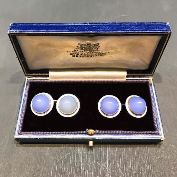 A Pair of French Chalcedony White Enamel Gold Cufflinks - image 1