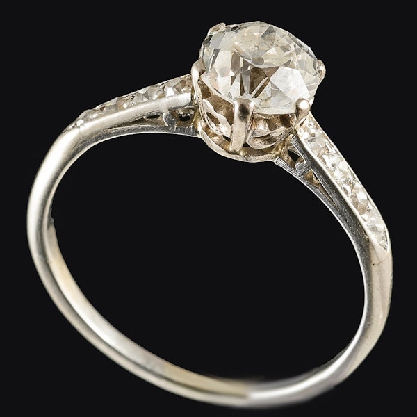MM6379r Platinum set 1ct single stone diamond ring - image 3