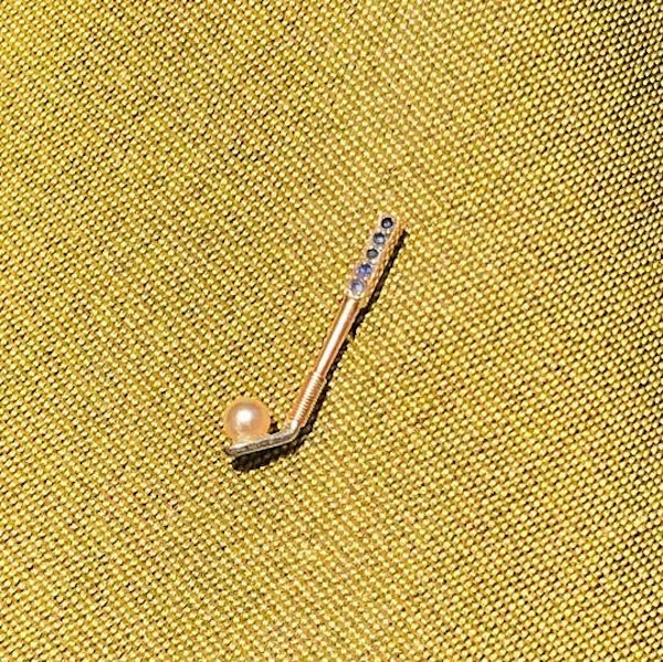 A Gold Sapphire Pearl Golf Club Tie Pin - image 1