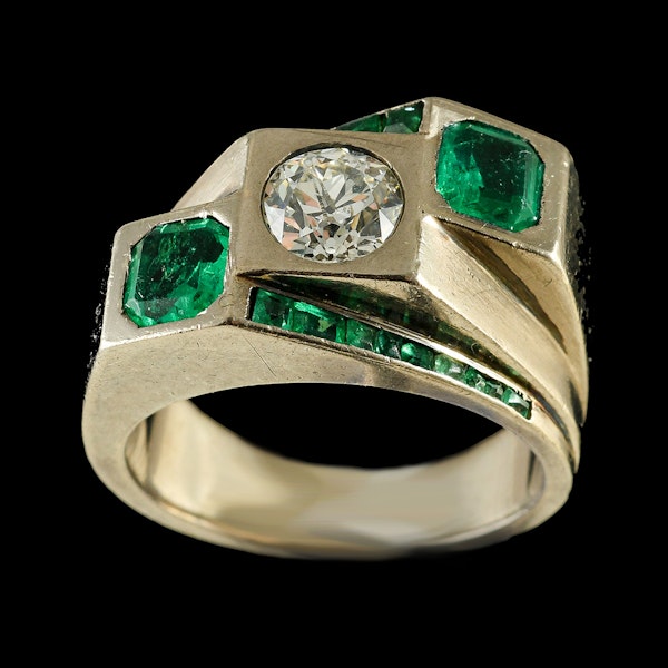 MM6443r Fine quality Emerald diamond Toi moi. Ring fine quality 1960c - image 2