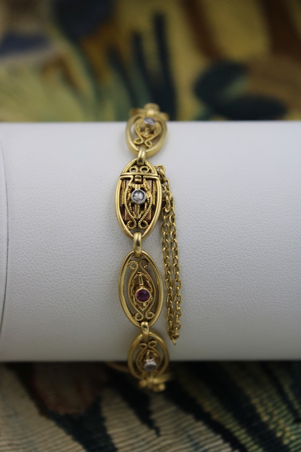 A Belle Epoque Diamond and Ruby Gold Bracelet set in 18ct Gold & Platinum, French, Circa 1900 - image 2