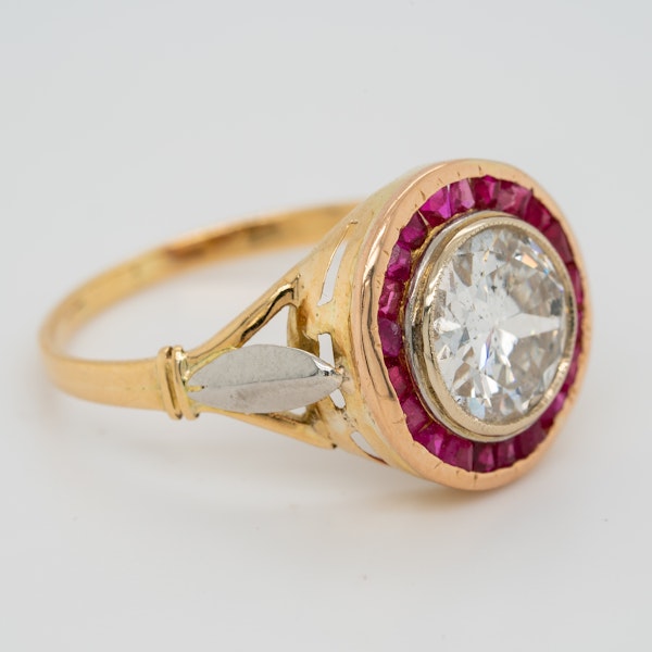 Diamond and ruby  calibre - cut ring with 1.55 ct est. diamond centre - image 2
