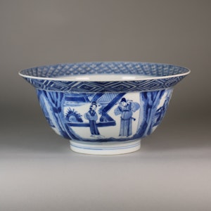 Chinese blue and white klapmutz bowl