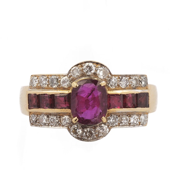 18ct Yellow Gold Ring with Diamonds and Rubies - image 1