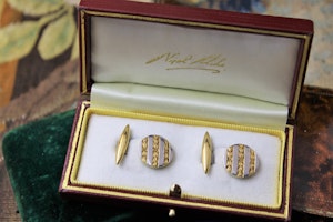 Downstairs at Grays: A beautiful pair of Vintage18ct Yellow Gold & Platinum Cufflinks, French, Circa 1930