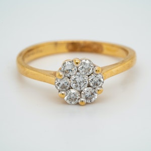 18K yellow gold 0.60ct Diamond Cluster Ring.