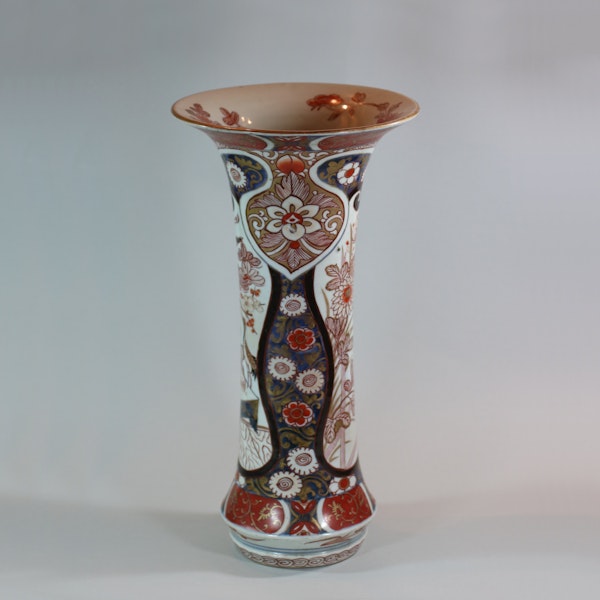 Japanese imari trumpet vase, Edo period, 18th century - image 6