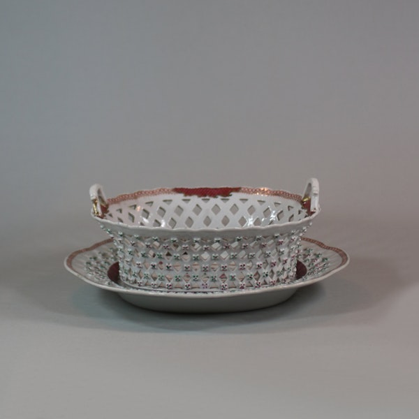 Chinese famille rose basket and stand, Qianlong (1736-95) - image 3
