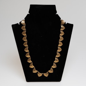 18 ct gold fringe necklace