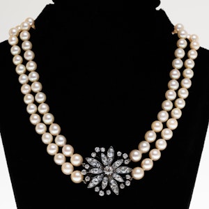 Antique diamond clasp and double row pearls full necklace