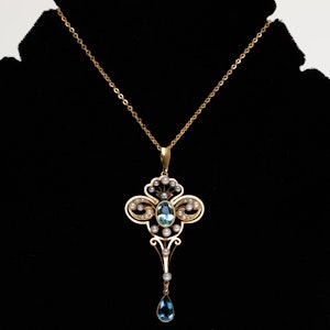 Art Nouveau aquamarine and pearl pendant